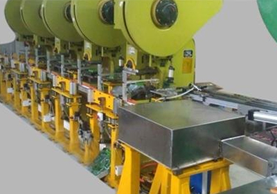 鐵盒包裝自動生產(chǎn)線 鐵盒包裝自動生產(chǎn)線