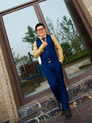 最佳網(wǎng)絡(luò)操作能手:徐易陽.jpg 最佳網(wǎng)絡(luò)操作能手:徐易陽.jpg