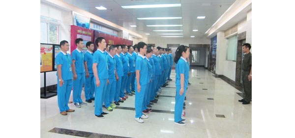 鐵盒包裝.jpg 鐵盒包裝.jpg