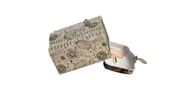 鐵盒.jpg 鐵盒.jpg