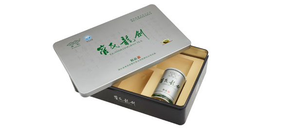 茶葉鐵盒.jpg 茶葉鐵盒.jpg