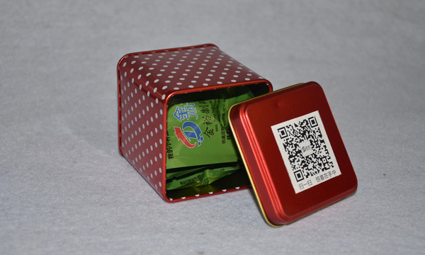 喜糖鐵盒.jpg 喜糖鐵盒.jpg