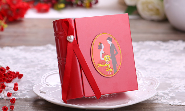 創(chuàng)意喜糖鐵盒.jpg 創(chuàng)意喜糖鐵盒.jpg