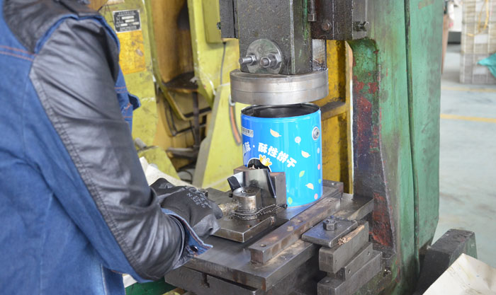 鐵盒加工過程 鐵盒加工過程