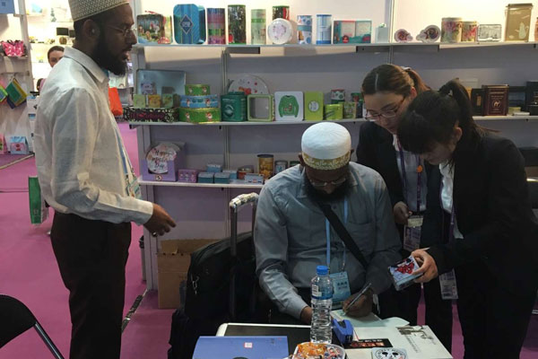 印度客戶正在詢問細(xì)節(jié).jpg 印度客戶正在詢問細(xì)節(jié).jpg