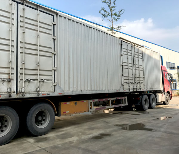 運輸車.jpg 運輸車.jpg