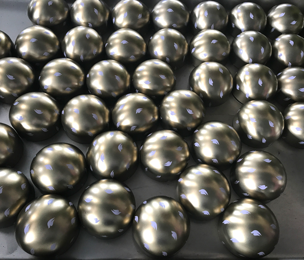 球形鐵盒.jpg 球形鐵盒.jpg