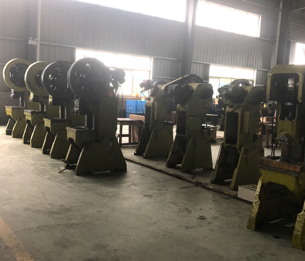 生產(chǎn)車間.jpg 生產(chǎn)車間.jpg