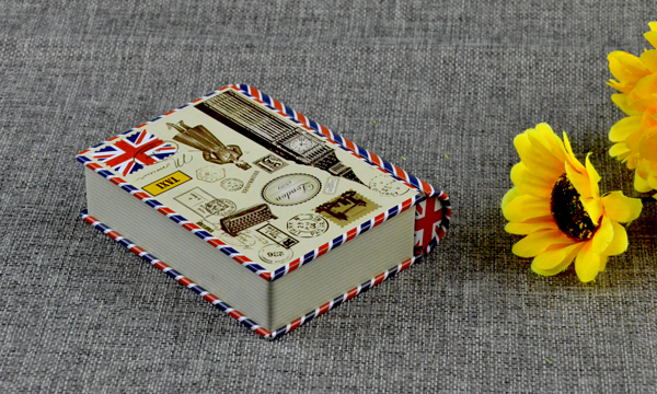 書籍鐵盒.jpg 書籍鐵盒.jpg