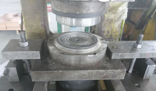 鐵盒模具.jpg 鐵盒模具.jpg