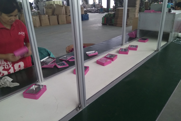 生產(chǎn)線.jpg 生產(chǎn)線.jpg