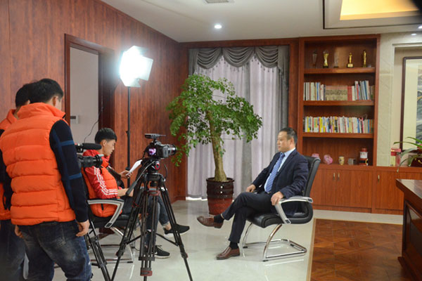 章福春總采訪經(jīng)理受邀CCTV 章福春總采訪經(jīng)理受邀CCTV