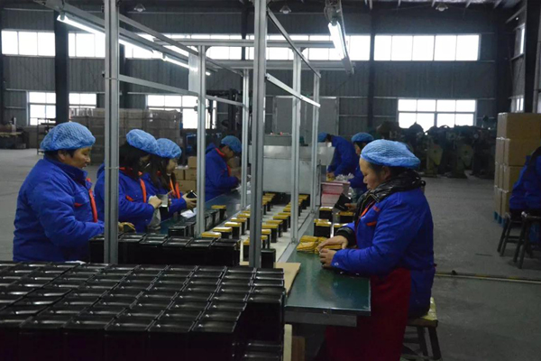 鐵盒加工廠車間 鐵盒加工廠車間