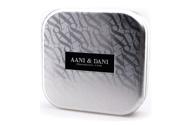 香水鐵盒.jpg 香水鐵盒.jpg