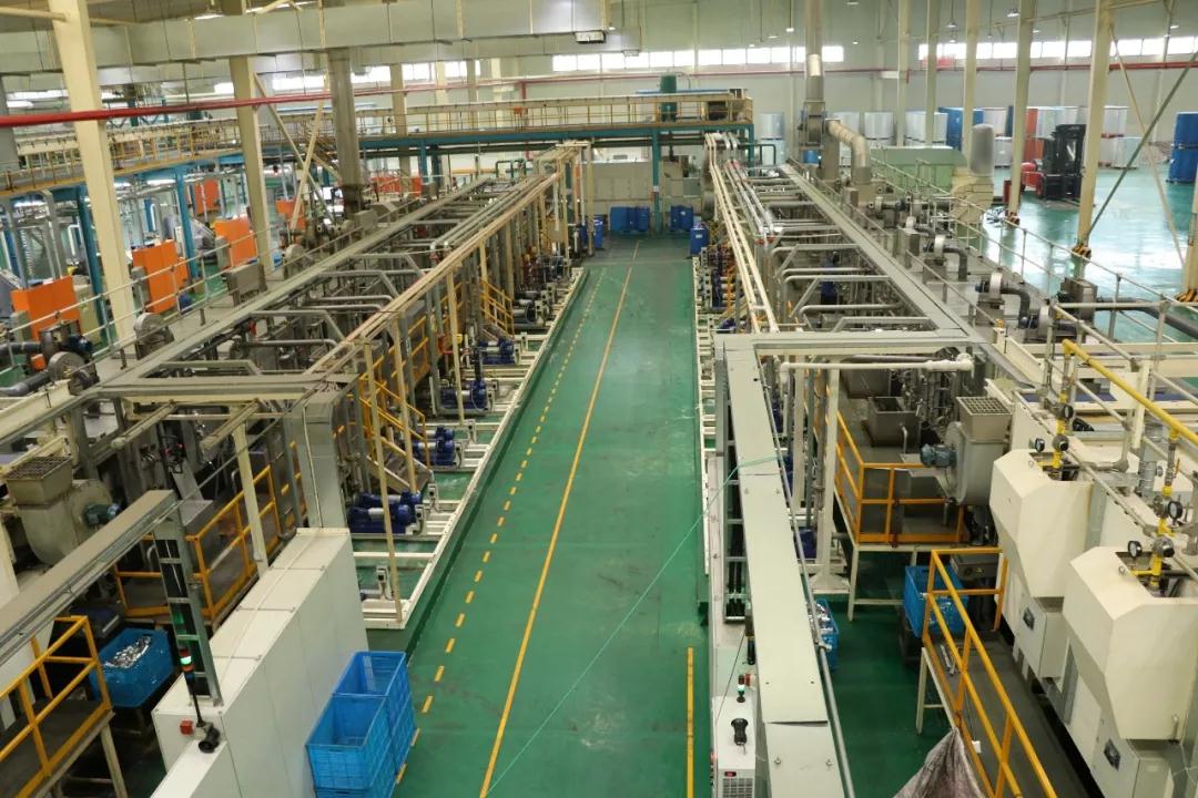 制罐生產(chǎn)車間 制罐生產(chǎn)車間