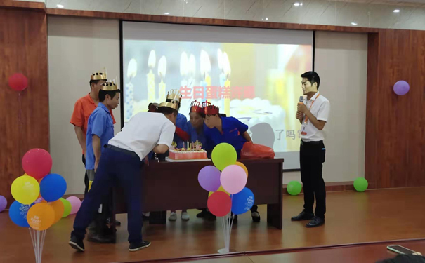 金裕大牌生日會(huì) 金裕大牌生日會(huì)