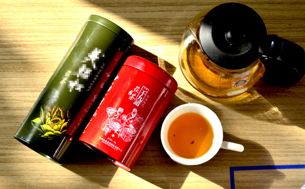 茯茶鐵罐 茯茶鐵罐