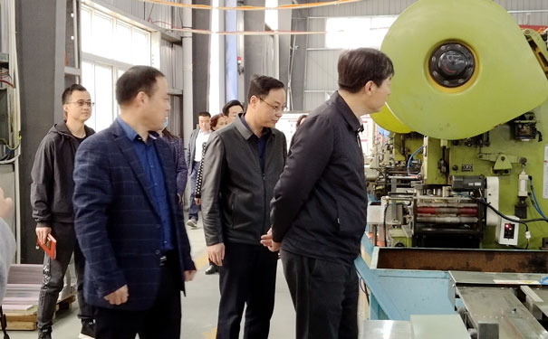 金裕制罐鐵盒廠家 金裕制罐鐵盒廠家