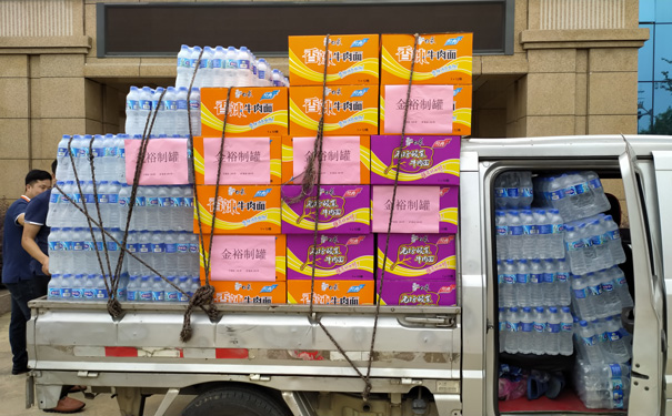 鐵盒廠家抗洪救災(zāi) 鐵盒廠家抗洪救災(zāi)