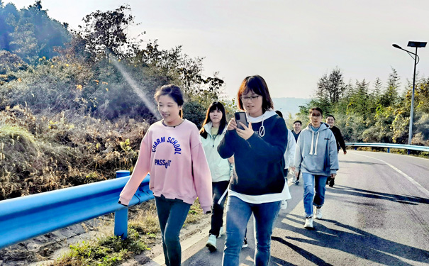 徒步團建 徒步團建